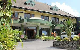 Hotel Winotosastro Garden Yogyakarta